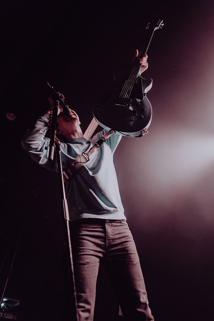 découvrez le roagan josh, un plat traditionnel de la cuisine indienne, alliant viande tendre et épices savoureuses pour une expérience culinaire inoubliable. savourez ce délice parfumé qui saura ravir vos papilles !