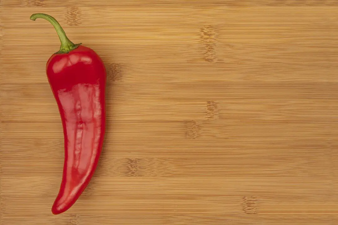 découvrez notre collection de planches à découper durables, alliant design élégant et respect de l'environnement. fabriquées à partir de matériaux écologiques, nos planches sont idéales pour une cuisine responsable, alliant fonctionnalité et durabilité.