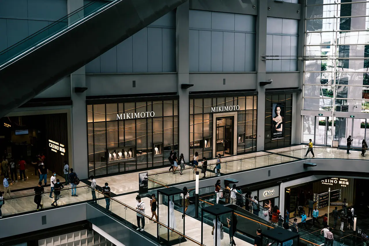 découvrez l'univers incontournable du shopping : tendances mode, bonnes affaires et conseils pour faire de vos courses une expérience agréable et stylée. explorez nos sélections et trouvez tout ce qu'il vous faut pour rehausser votre garde-robe et votre chez-vous.
