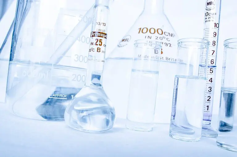 découvrez pfa chemicals, votre partenaire de confiance pour des solutions chimiques innovantes et durables. explorez notre gamme de produits de haute qualité adaptés à divers secteurs industriels. engagez-vous pour l'avenir avec pfa chemicals.